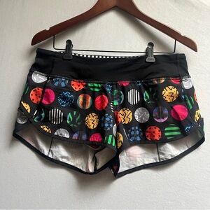 Lululemon Tracker running Short III Seawheeze 2015 Sz 8